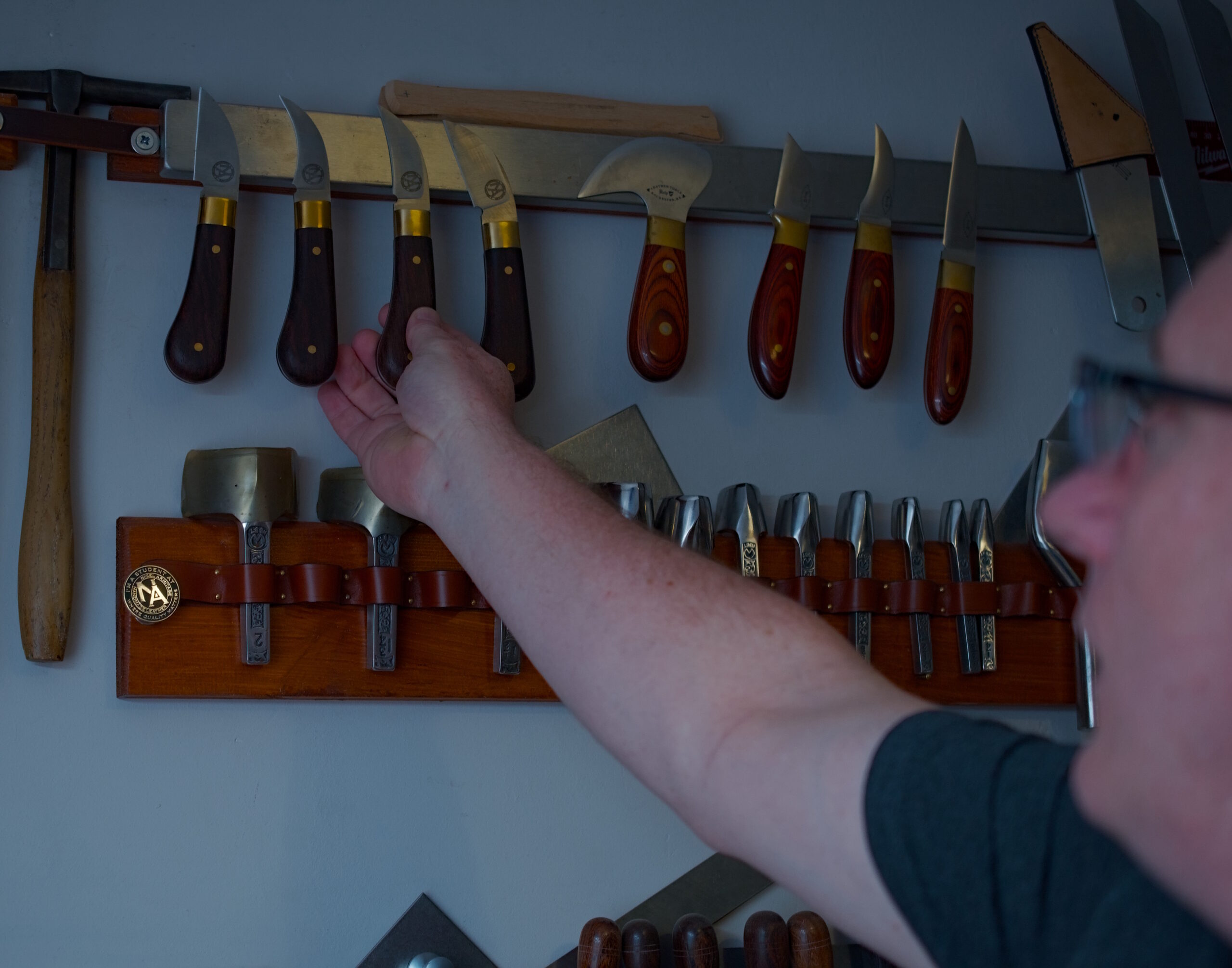 Leather working selecting custom knives to hand cut English bridle leather